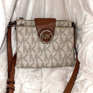 Michael Kors crossbody